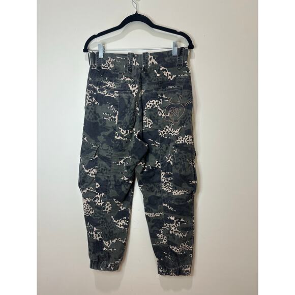 Zadig & Voltaire Sz M/38 Pilote Camo Leo Green Ankle Cargo Pants Nice! - Picture 4 of 8